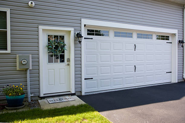 24/7 Emergency Garage Door Roller Replacement experts in Sidney, IL